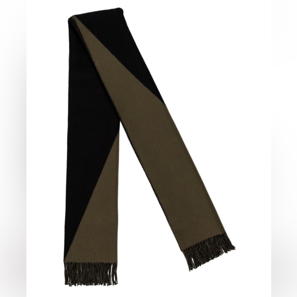 Hermes thick winter cashmere olive green and black scarf